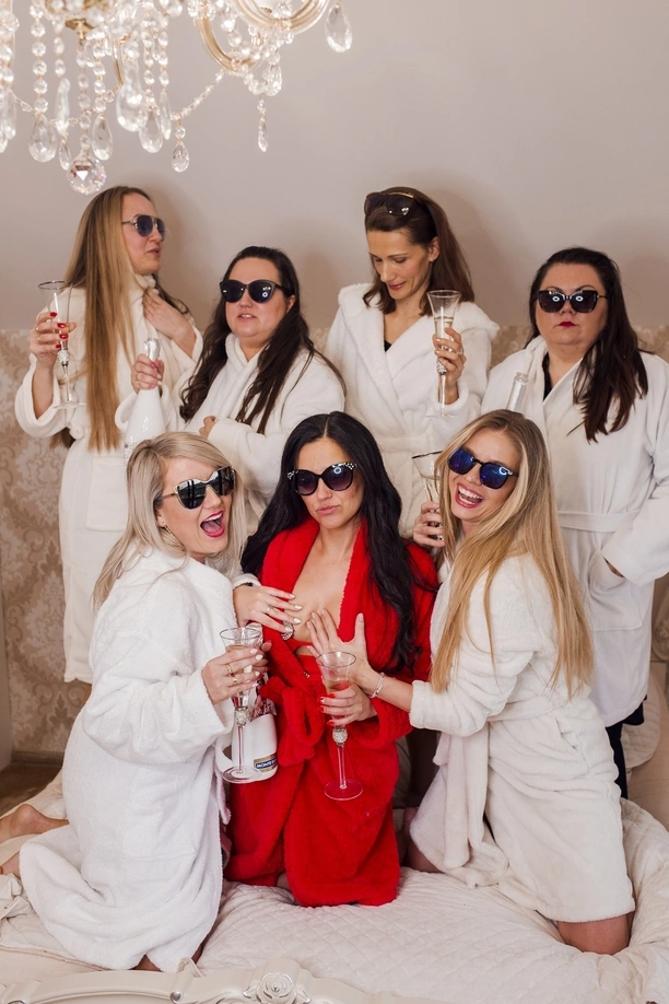 Wieczór panieński gwiazdy disco polo! Mała czarna ostro imprezowała! Zobaczcie fotki!