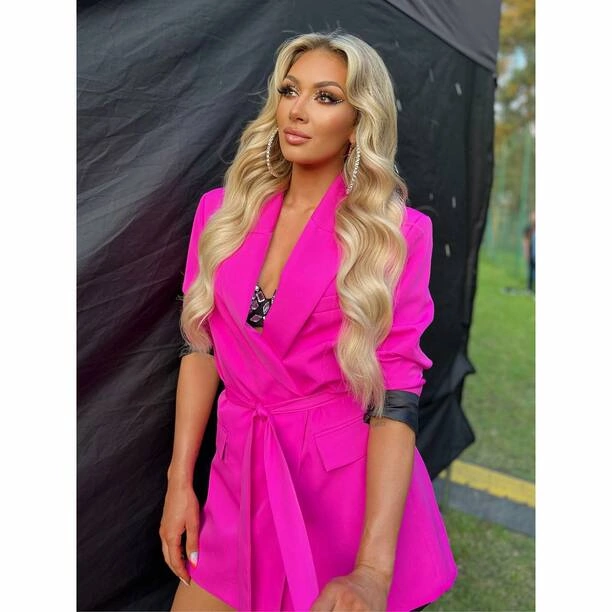 Seksowna gwiazda disco polo zaszalała na imprezie TVP! Zobaczcie, jak wyglądała.. przepięknie!