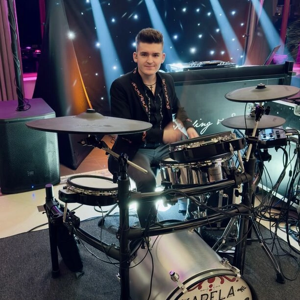 Kapela Roy z Damianem Zapałą rozkręca wesele Natalii i Patryka! Zobacz, co działo się na parkiecie! | GALERIA

