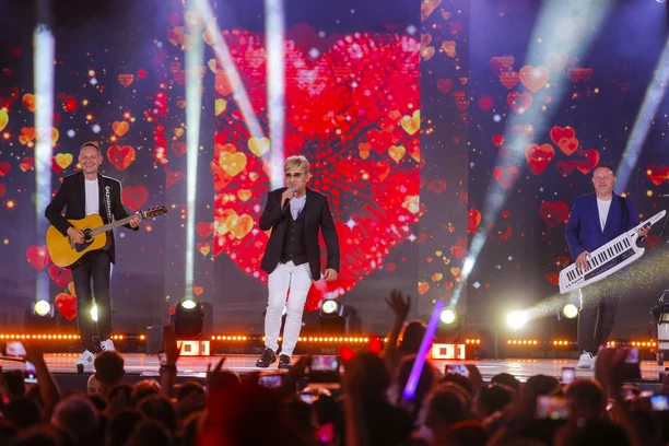 Wakacyjna Trasa Dwójki 2022 Stalowa Wola - 30 lat disco polo - FOTOrelacja!