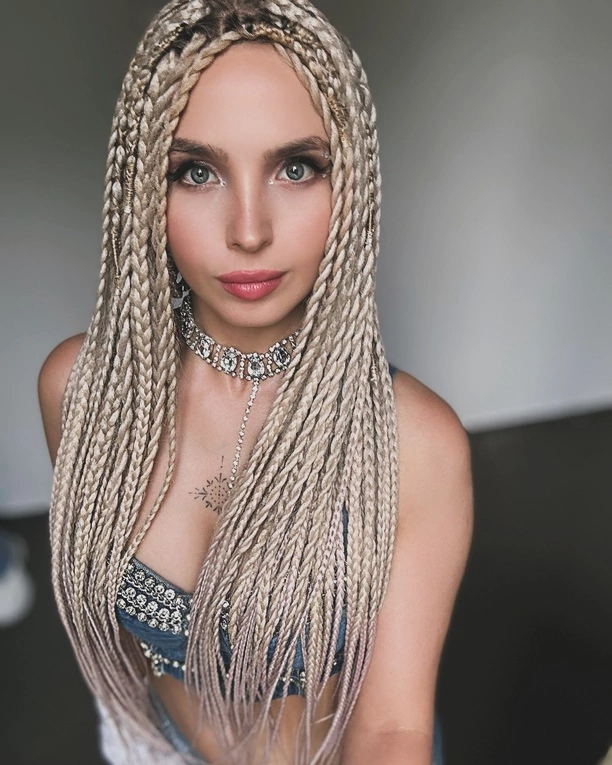 Natalia Siemieniecka Top Girls kusi odważnym tatuażem i głębokim dekoltem – zobacz, co pokazała na Instagramie!