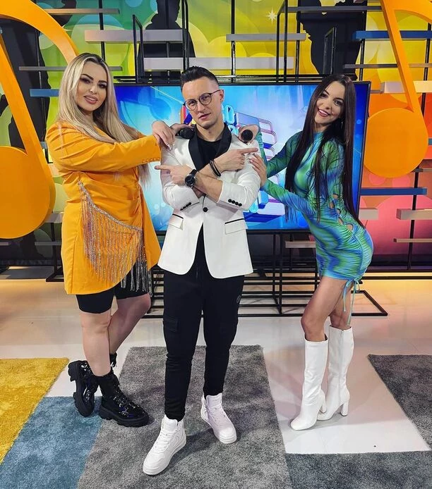 ”Piękne księżniczki”! Śliczne wokalistki disco polo szokują urodą! Angelika Żmijewska i Paula Karpowicz z formacji Topky wyglądają zjawiskowo