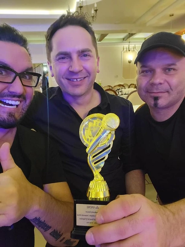 Andrzej Andre Marcysiak ze specjalną nagrodą! Zagrał na scenie razem z Boney M oraz Smokie