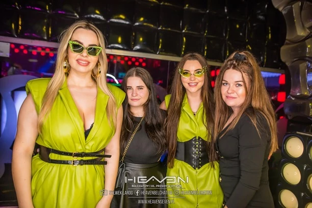 Paula Karpowicz Topky z mocno wyeksponowanym biustem! Tak gwiazda disco polo dba o swój wizerunek! Wygląda przecudownie | ZDJĘCIA