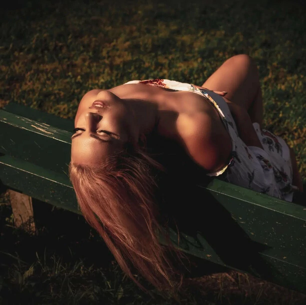 Popularna wokalistka disco polo została modelką?! Artystka pochwaliła się kuszącą sesją zdjęciową! Wygląda zjawiskowo?!