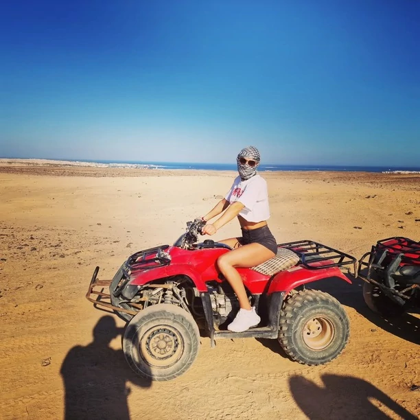 Zobaczcie, jak Justyna Lubas z Top Girls bawi się na egipskich wakacjach! Zdjęcia, które wprawią Cię w zachwyt!