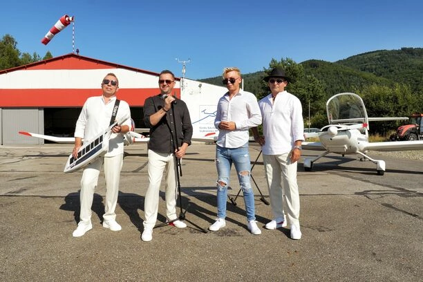 „Najpiękniejsza z wszystkich Dam„ – powrót do korzeni zespołu Fanatic! Gorąca nowość od legend disco polo!
