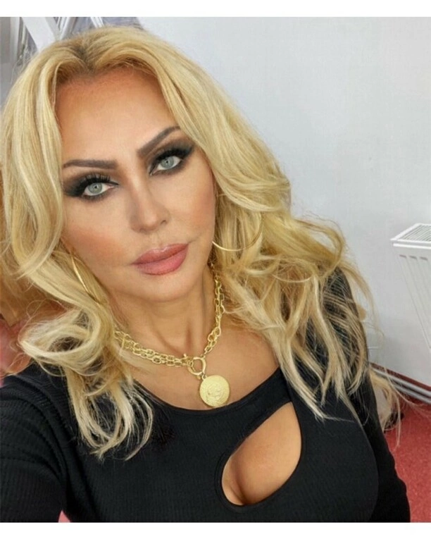 Teresa Werner Szokuje Nową Letnią Stylizacją! Internauci w Szoku - Zobacz Zdjęcia