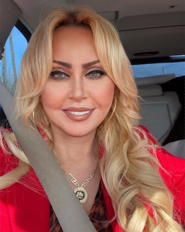 Teresa Werner Szokuje Nową Letnią Stylizacją! Internauci w Szoku - Zobacz Zdjęcia