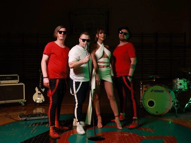 Greso z nową produkcją pt. „Błyszczyk„. Nowa produkcja z wielkimi gwiazdami! 