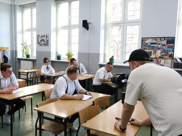 Greso z nową produkcją pt. „Błyszczyk„. Nowa produkcja z wielkimi gwiazdami! 