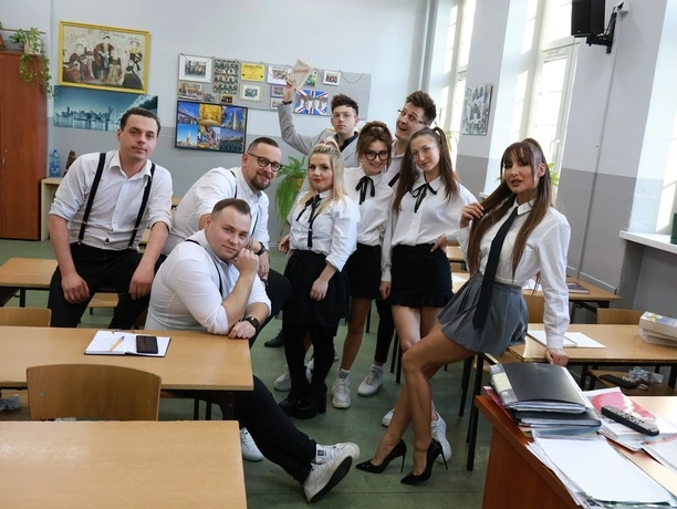 Greso z nową produkcją pt. „Błyszczyk„. Nowa produkcja z wielkimi gwiazdami! 