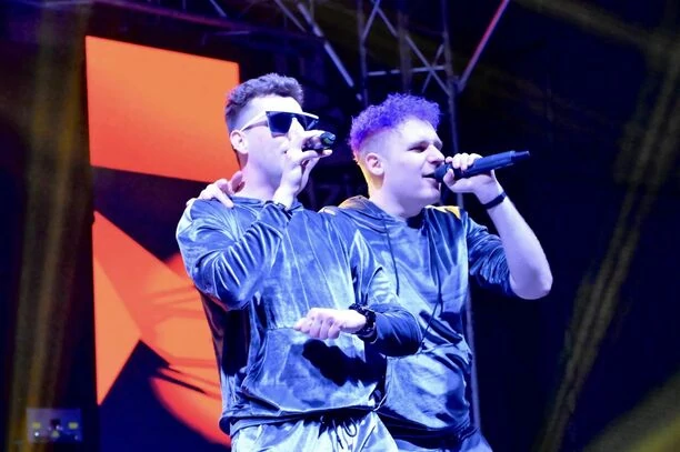 Roztańczony Będzin 2023: Ekscytujące show, szalone tłumy i mnóstwo gwiazd disco polo! [FOTORELACJA]