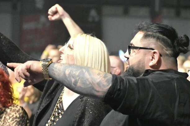 Roztańczony Będzin 2023: Ekscytujące show, szalone tłumy i mnóstwo gwiazd disco polo! [FOTORELACJA]