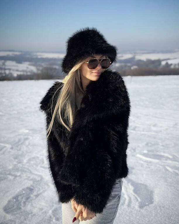 Małgorzata Główka z CamaSutry w zimowej stylizacji. Czy to jej najpiękniejsze zdjęcia?