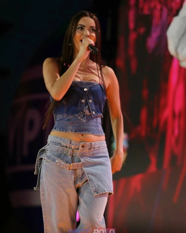 Angelika Żmijewska i jej cudowna uroda! Zobaczcie jak prezentuje się przepiękna wokalistka disco polo