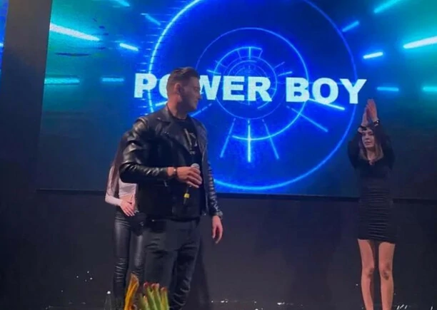 Power Boy - Artur Suchcicki i jego spontaniczny koncert w Siedlcach | Zdjęcia