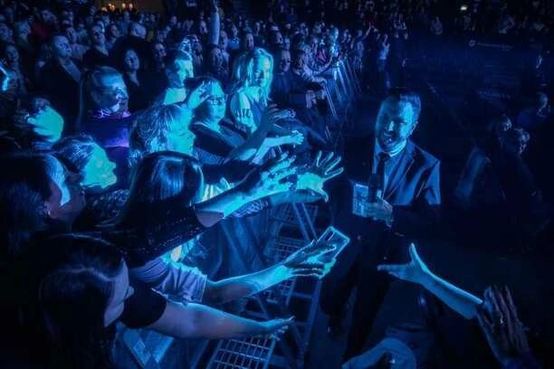 Wielkie wyróżnienie dla zespołu Andre w Wilnie. Kilka tysięcy ludzi śpiewa sto lat! 


