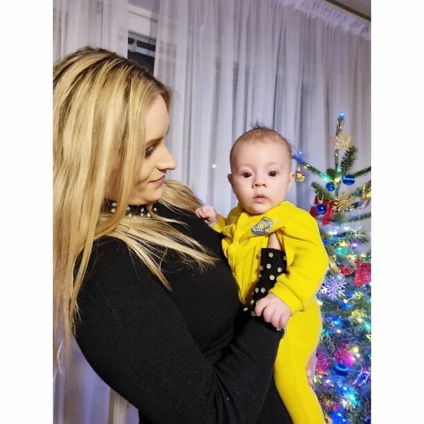 Znana wokalistka disco polo pokazała swoją rodzinę! Jak wyglądają jej najbliżsi?! Wzruszająca fotka chwyta za serce!