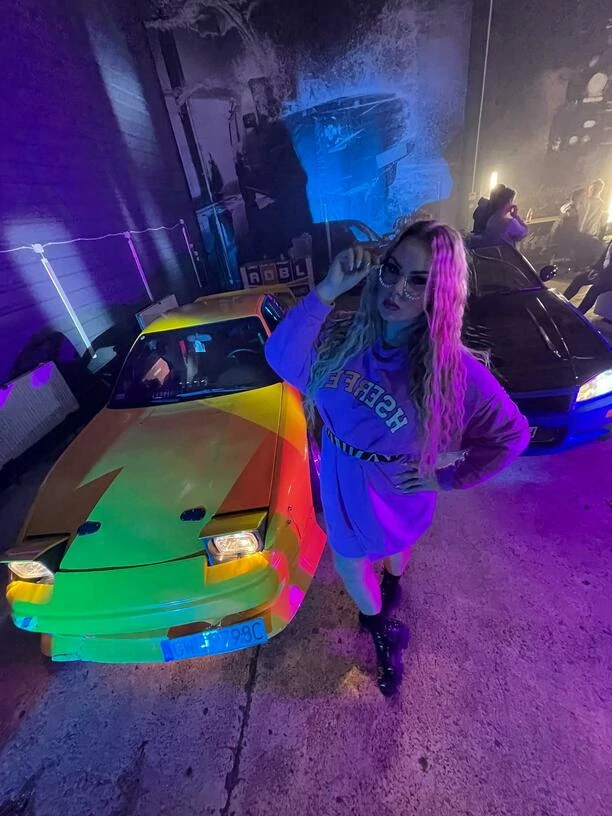 Gwiazdy disco polo Topky nagrały nowość ”Bez wad” nawiązującą stylem do filmu Szybcy i Wściekli ”Tokio drift”! Podbiją tym branże?!
