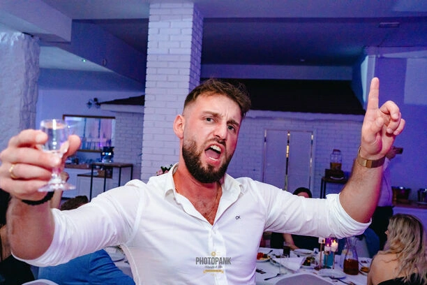 Ślub producenta disco polo Marcina Mackiewicza! Plejada gwiazd na weselu | ZDJĘCIA