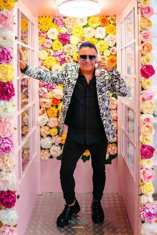 Ślub producenta disco polo Marcina Mackiewicza! Plejada gwiazd na weselu | ZDJĘCIA