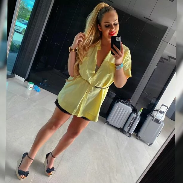 Przepiękna Paula Karpowicz z Top Girls kusi ponętną stylizacją! Fani pod wrażeniem! Wygląda bosko! 