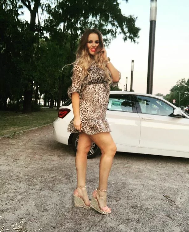 Przepiękna Paula Karpowicz z Top Girls kusi ponętną stylizacją! Fani pod wrażeniem! Wygląda bosko! 