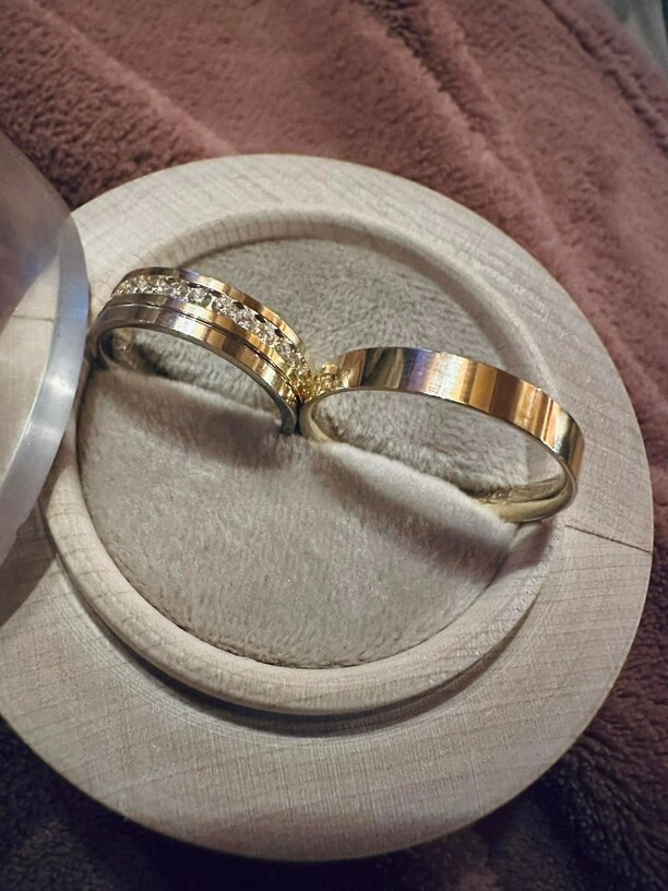 Nie uwierzysz, jakie obrączki wybrała Paula Karpowicz na swój ślub! Zdjęcia w środku!