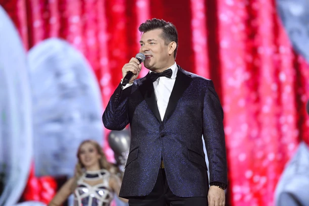 Zenon Martyniuk przeszedł metamorfozę i mocno schudł! Król disco polo zdradził jak to zrobił [ZDJĘCIA]