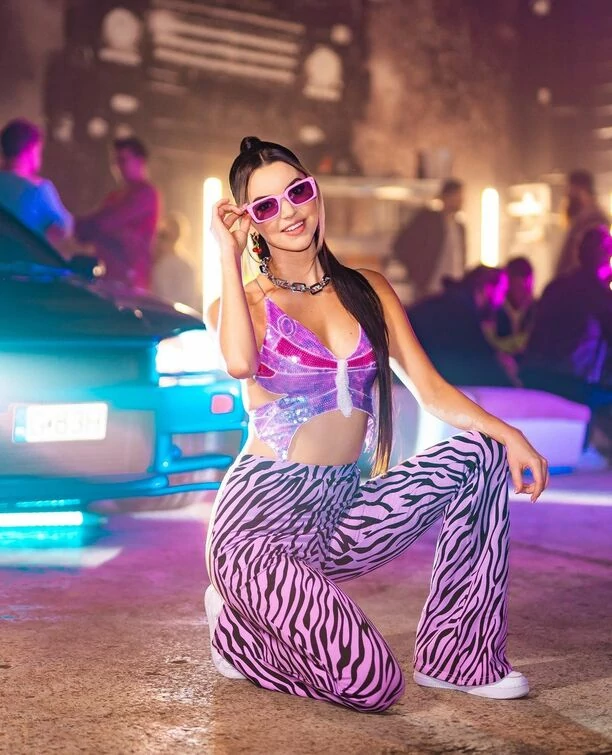 Angelika Żmijewska z zespołu Topky pokazała gorący kadr z nowego klipu! Fanom disco polo opadły z wrażenia szczęki!