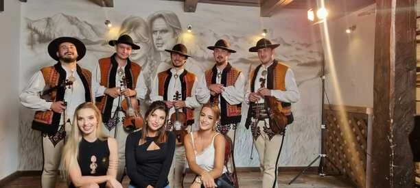 Tylko u nas! Nowość Top Girls pt. „Chłopak do tańca„ Wokalistki disco polo będą szukać „chłopa do tańca i różańca„