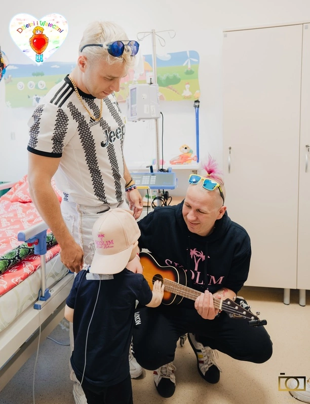 Skolim, Luxon i Velson na Oddziale Onkologicznym! Wzruszająca Wizyta Gwiazd Muzyki Tanecznej w Białymstoku! | VIDEO