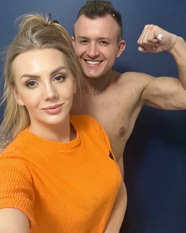 Wow! Zobacz, jak Dawid Narożny z zespołu Piękni i Młodzi przemienił swoje ciało i stał się prawdziwym ciachem!