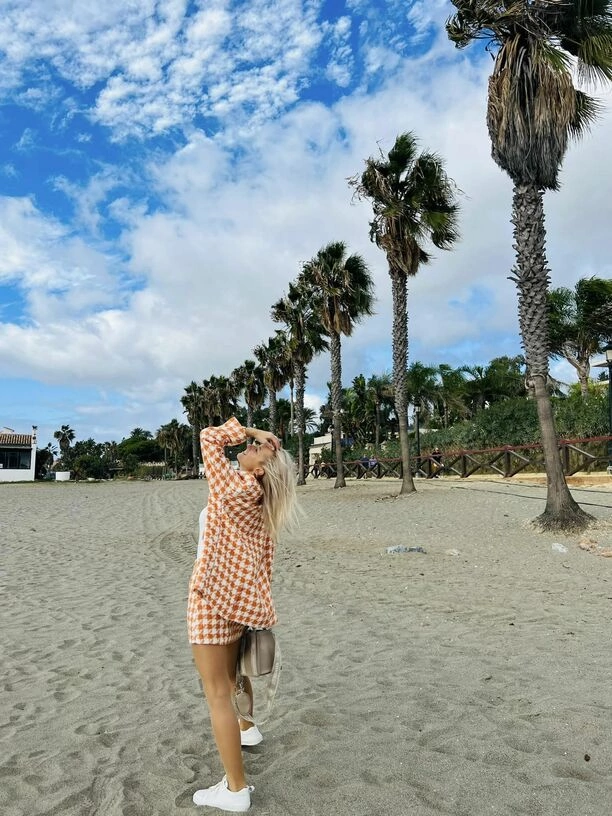 LaViola - wokalistka disco polo zachwyca podczas wyjazdu do Hiszpanii! Zobaczcie gorące fotki!