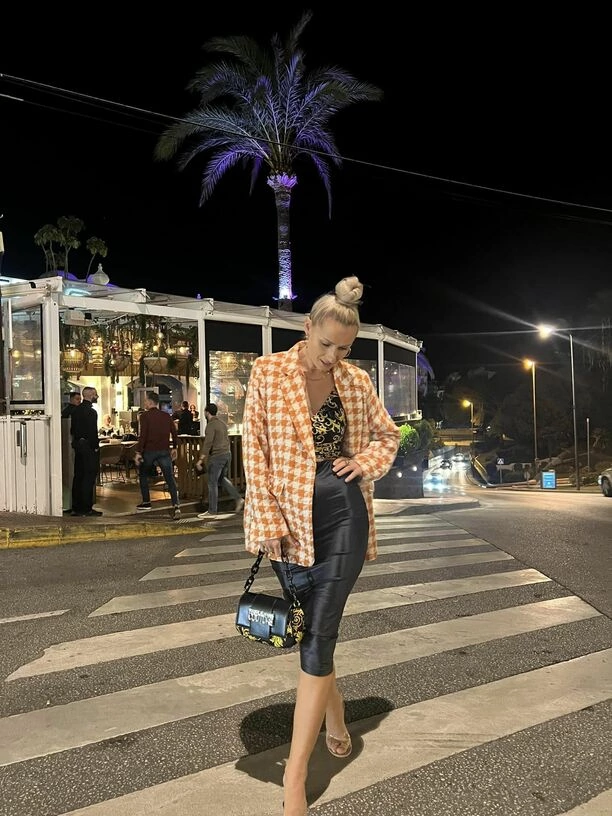 LaViola - wokalistka disco polo zachwyca podczas wyjazdu do Hiszpanii! Zobaczcie gorące fotki!