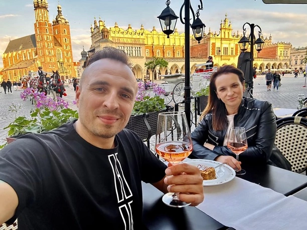 Czadoman Paweł Dudek - Mistrz estrady i miłości: Romantyczna kolacja z Żoną w Krakowie