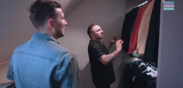 Tak mieszka Paweł Dudek Czadoman! Gwiazdor disco polo pławi się w luksusach?! Strefa relaksu i rondo na podwórku!