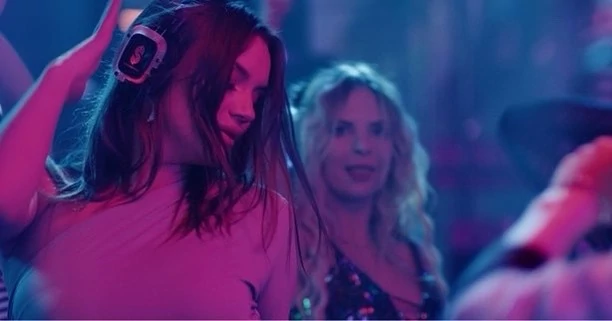 Pudzianowski zapowiada wybuchową nowość disco polo, od której zapłonie niejeden „Parkiet„! Zobacz zdjęcia prosto z planu!