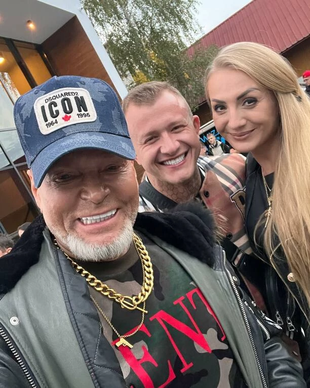 Dawid Narożny gwiazdą na otwarciu Multident Bonding Center Dr Piotra Trafidło! Wśród gości m.in. Rutkowski, Michał Szczygieł, Super Mario [Zdjęcia]