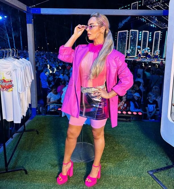 Paula Karpowicz-Zimecka niczym Barbie. Zobaczcie jak wyglądała na ostatniej imprezie telewizyjnej!