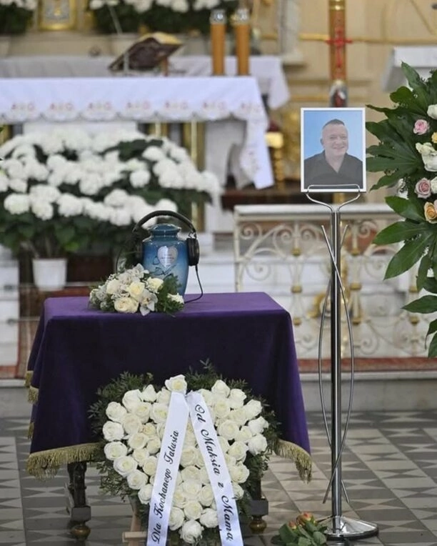 Tak wyglądał pogrzeb DJ Hazela. Symboliczny gest przy urnie poruszył całą Polskę! 