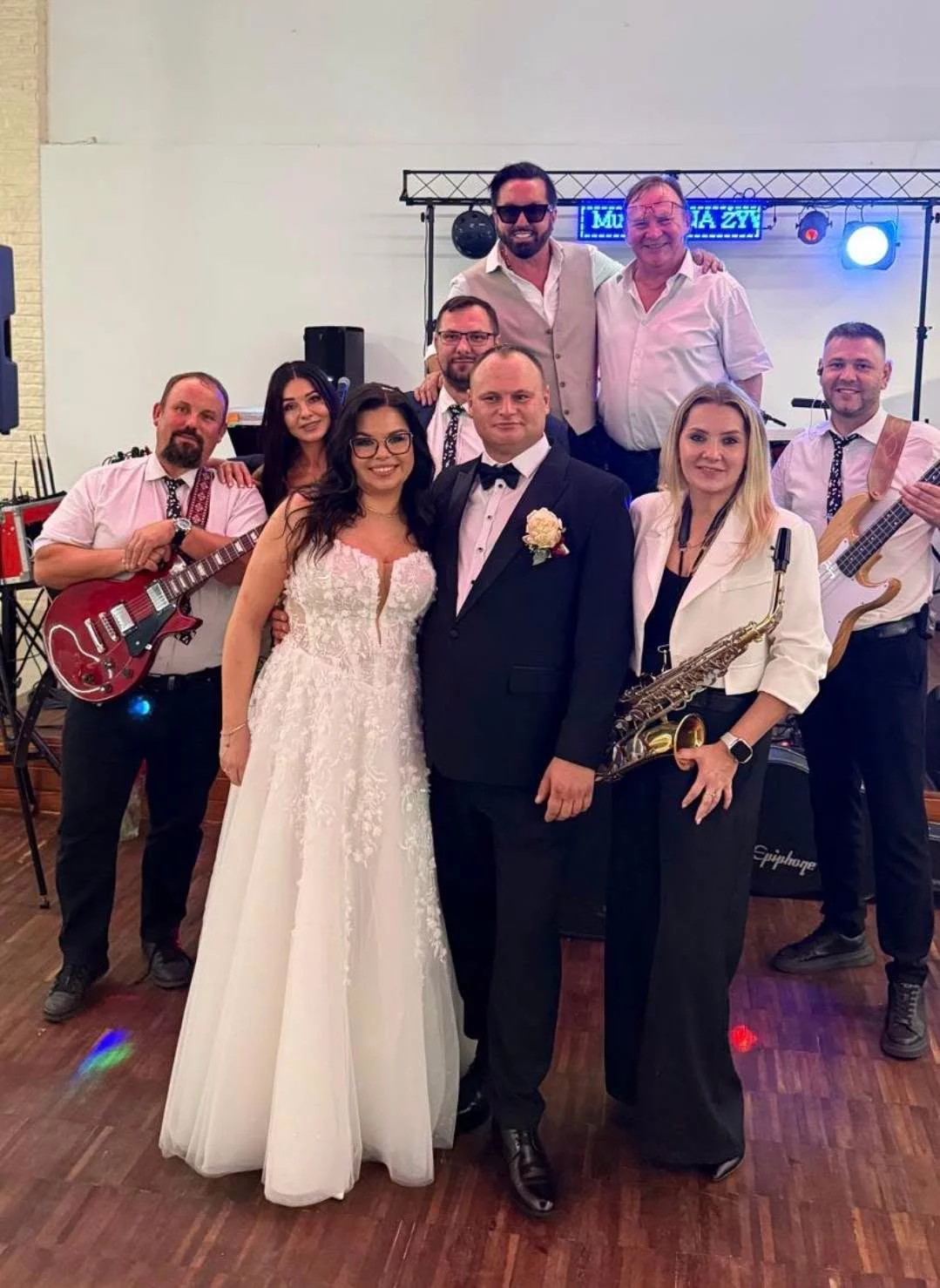 Wesele Moniki i Krystiana z gwiazdą disco polo. Andre i Diana zrobili show!