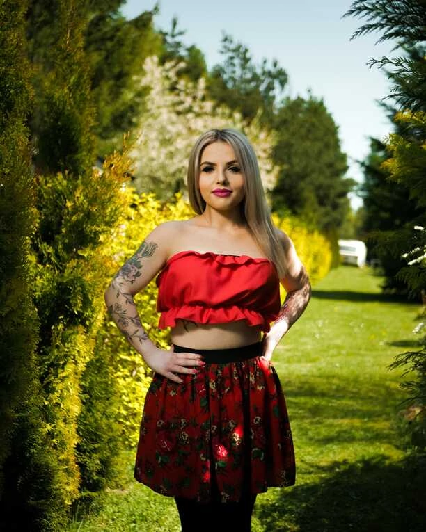 Wokalistka disco polo Ewelina Garzeł, czyli Folk Lady odkrywa swoje tatuaże! Zobacz jak pięknie prezentuje się na najnowszym zdjęciu!