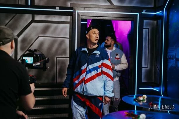 Kosmiczna dziewczyna i galaktyczne ujęcia – tak zapowiada się nowość od zespołu Letni  i Joker.