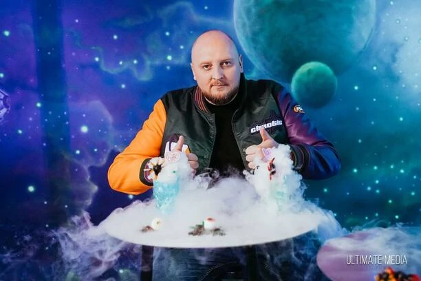 Kosmiczna dziewczyna i galaktyczne ujęcia – tak zapowiada się nowość od zespołu Letni  i Joker.