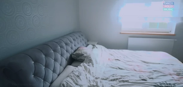 Gwiazdor disco polo pokazał swój dom! Jest skromnie i pięknie?! Jego wnętrze zaskakuje!