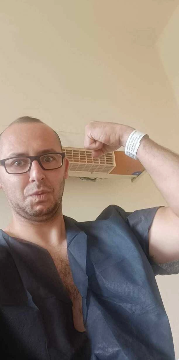 Życie wokalisty jest zagrożone?! Łukasz Kocyła w szpitalu! Konieczna operacja! 