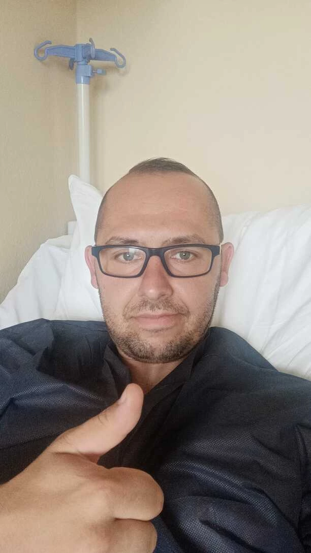 Życie wokalisty jest zagrożone?! Łukasz Kocyła w szpitalu! Konieczna operacja! 