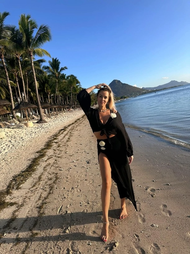 Spektakularna przemiana Pauli Karpowicz-Zimeckiej! Gwiazda disco polo zachwyca oszałamiającym wyglądem! Schudła 39 kg!
